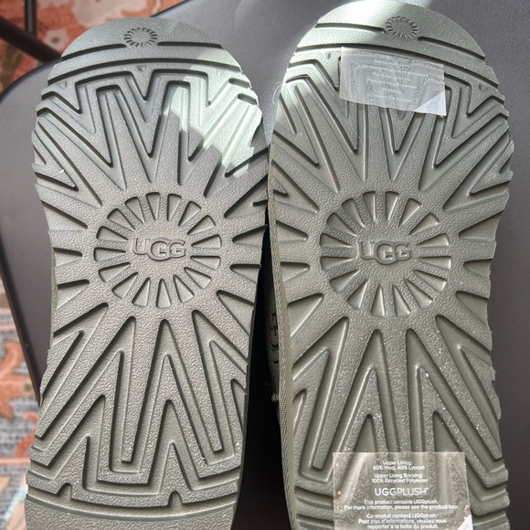 UGG Green Suede Slippers mens size 10 - Picture 4 of 6